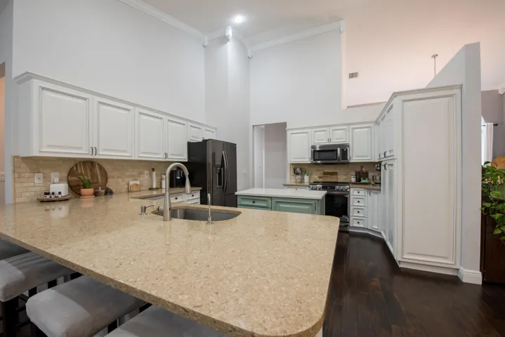 Kitchen R2L