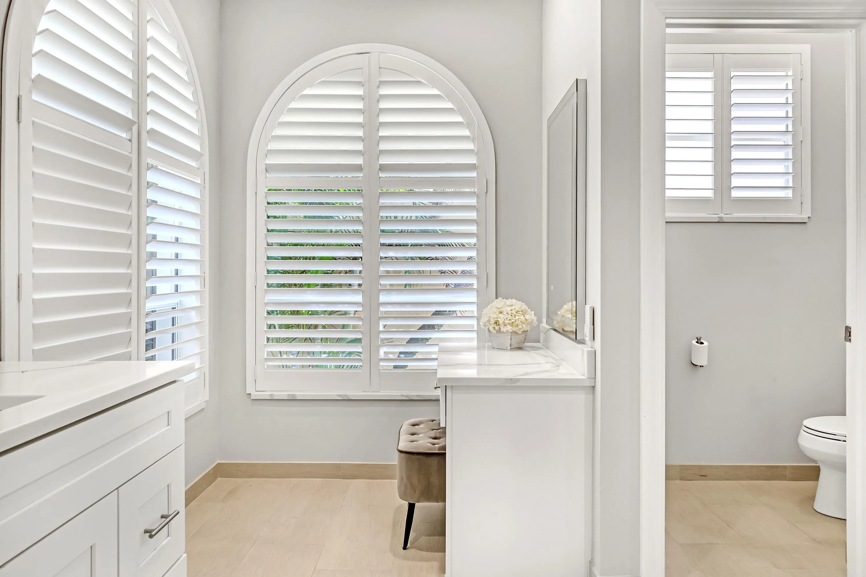 Vanity area w/Plantation Shutters