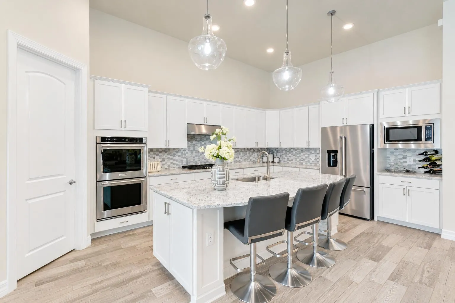 White cabinetry & quartz countertops