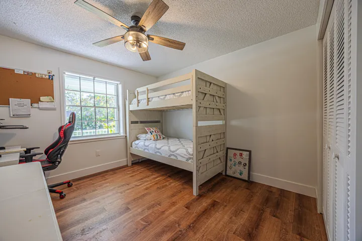 153A0015-HDR