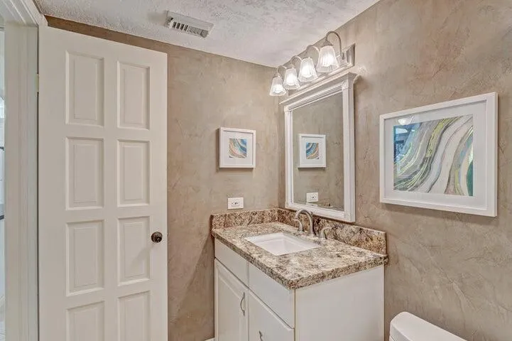 GUEST BATH