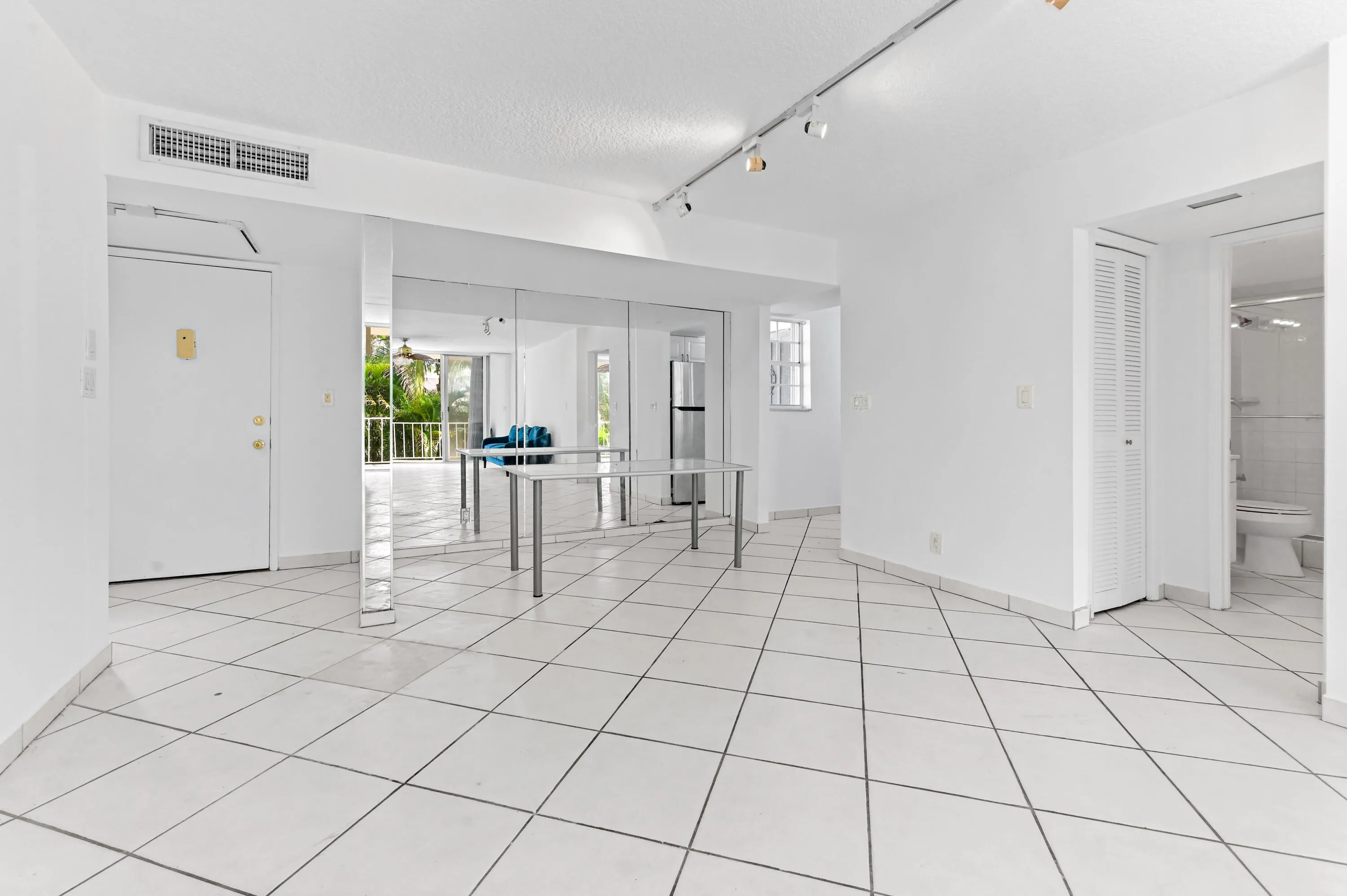 10 Diningroom 01