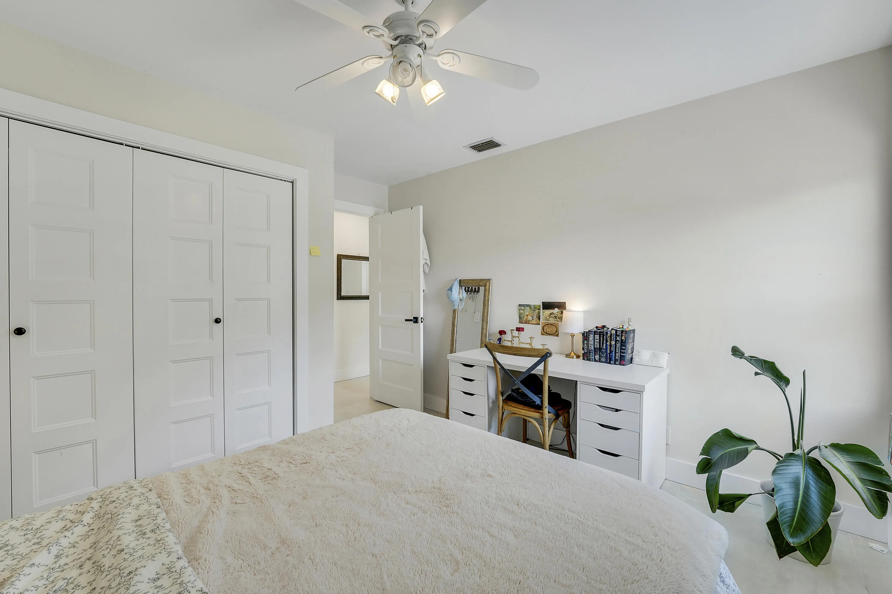 Bedroom (1)