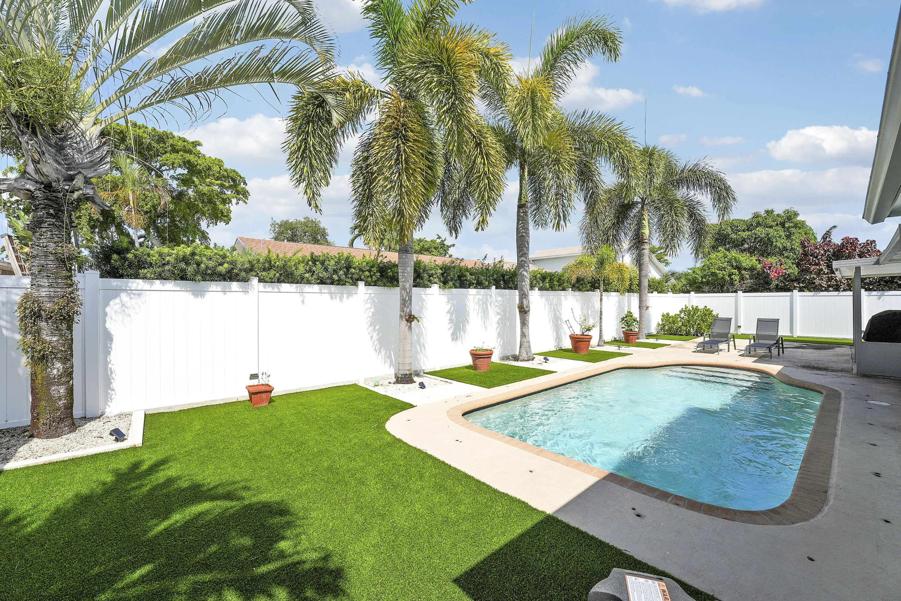 Pool (3)