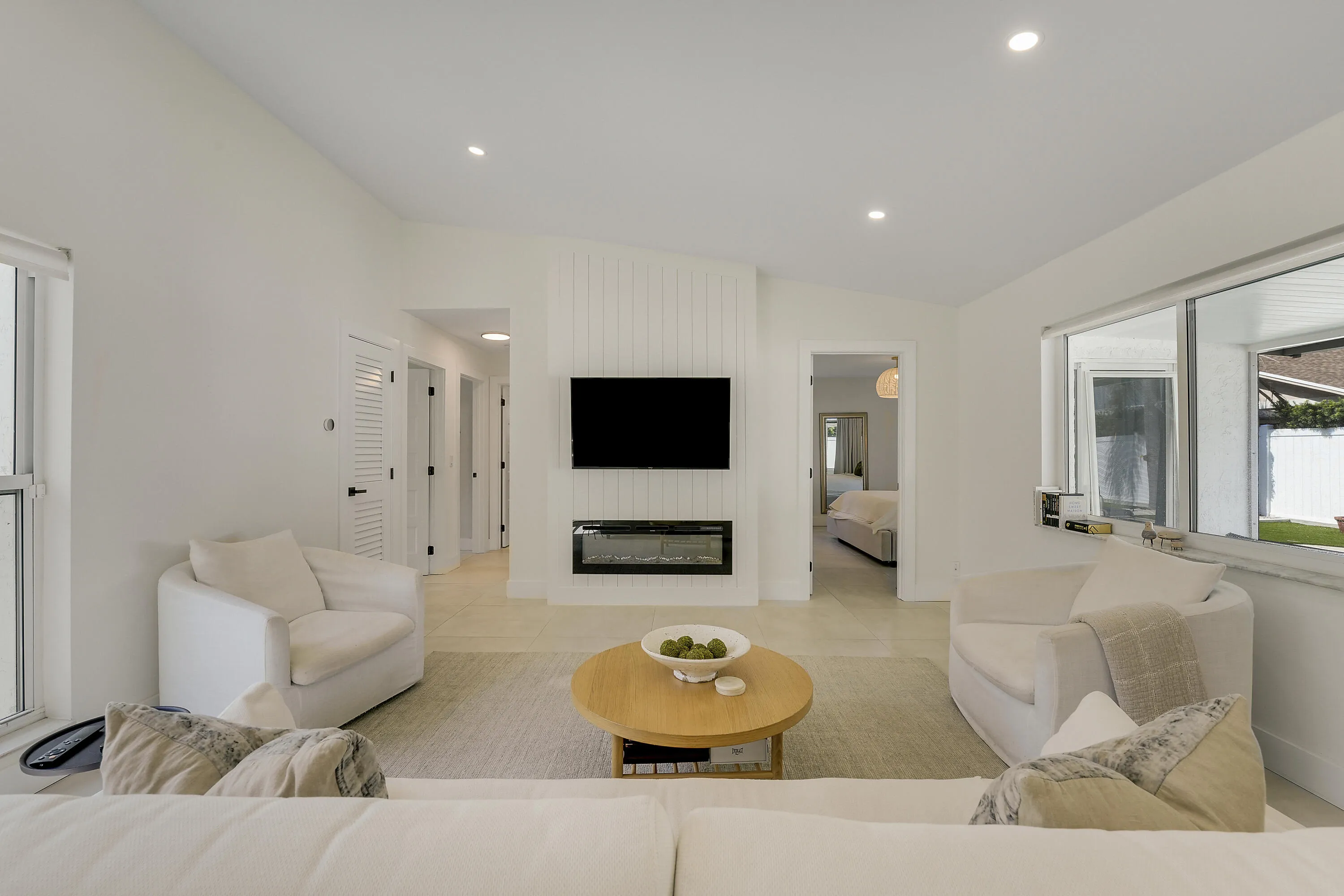 Living Rm (2)