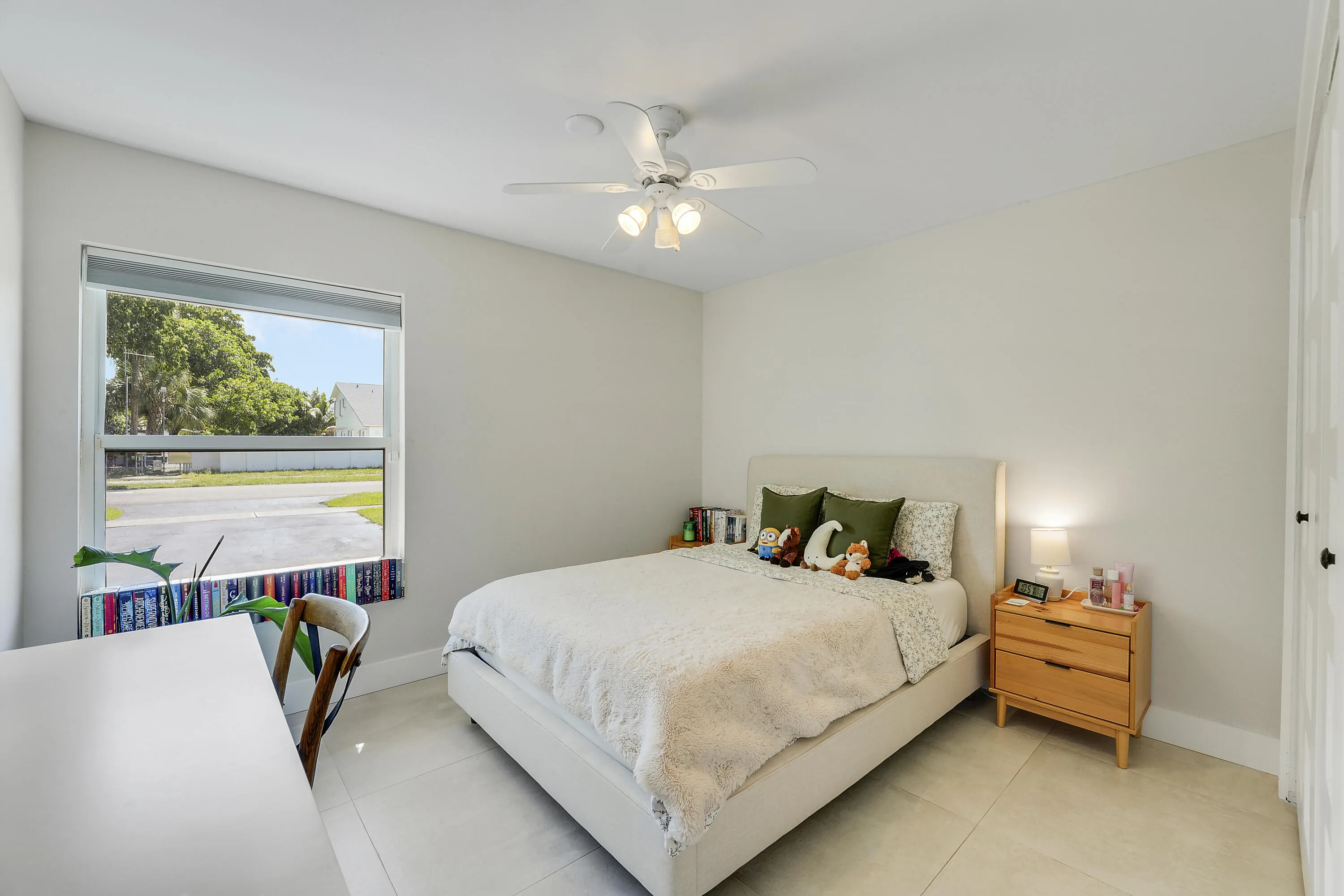 Bedroom (1)