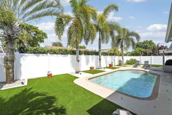 Pool (3)