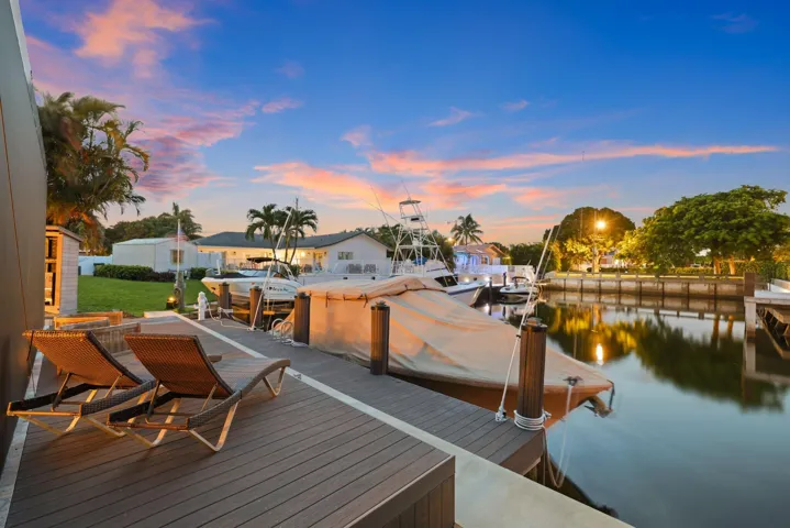 Dock