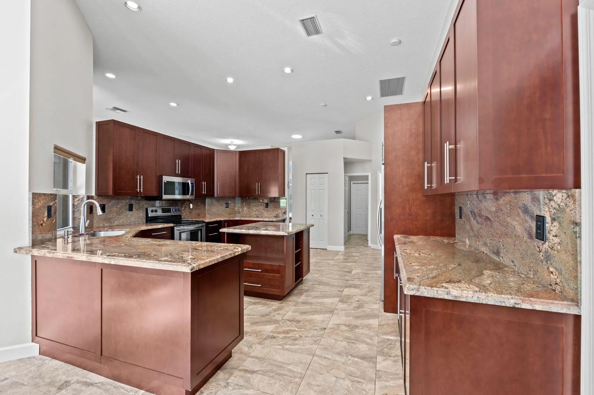 20-web-or-mls-A7407963