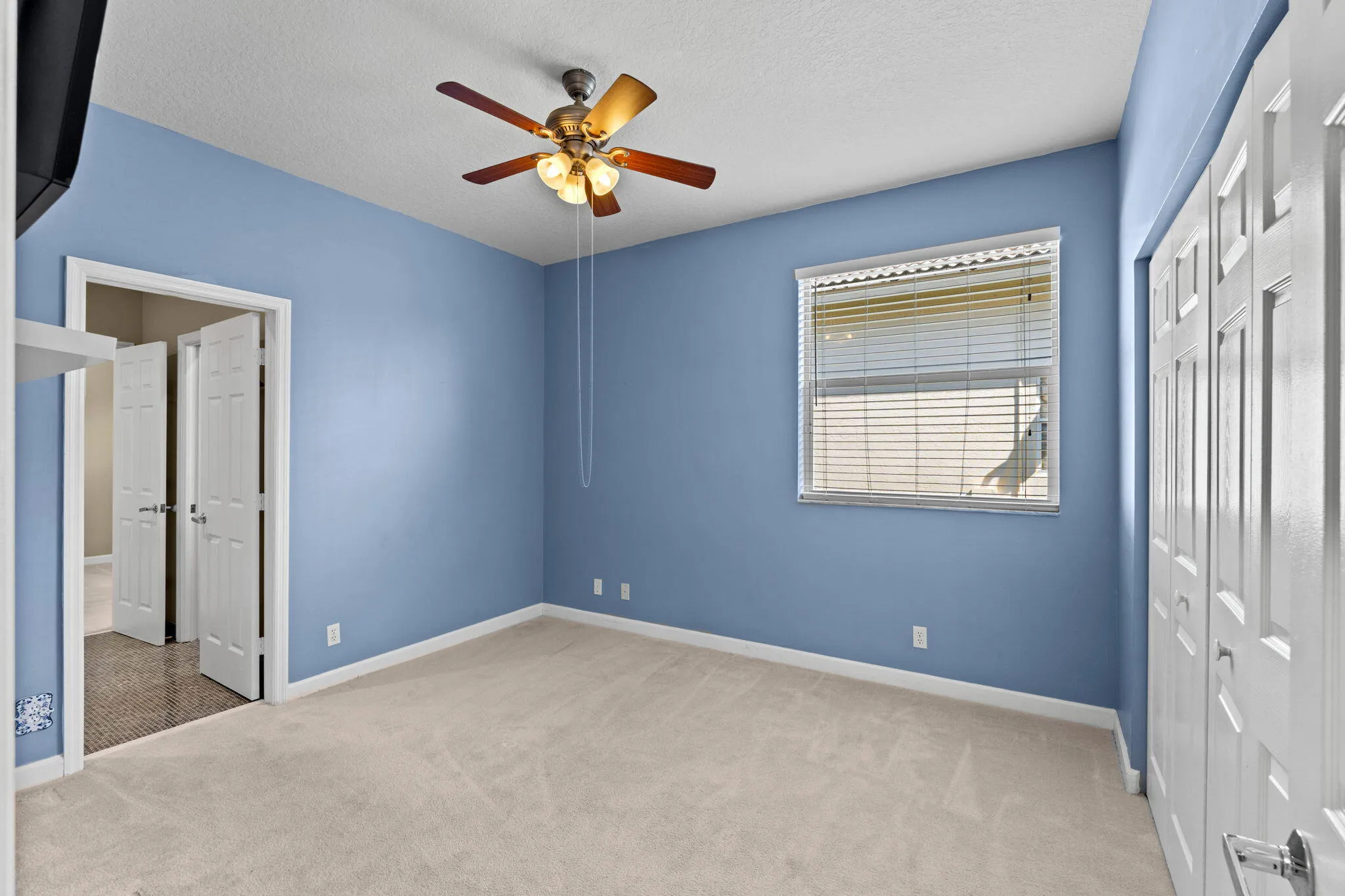 40-web-or-mls-A7407910