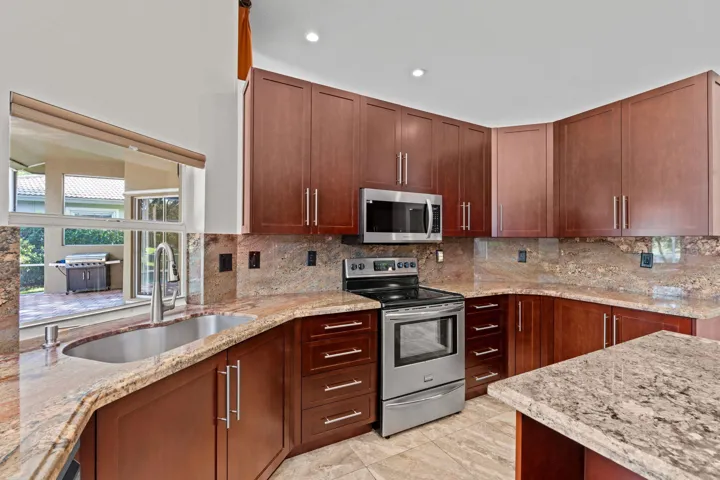 22-web-or-mls-A7407969