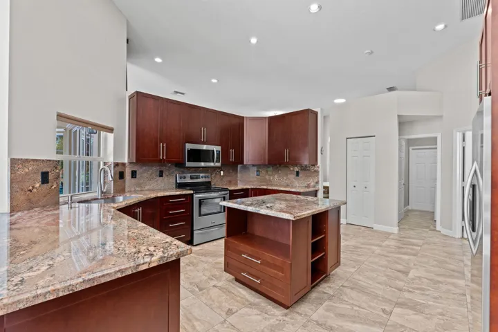 21-web-or-mls-A7407966