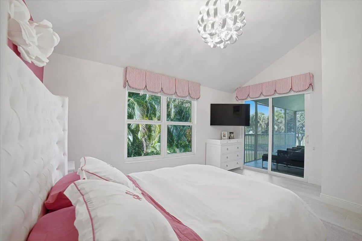 26-Bedroom1-C