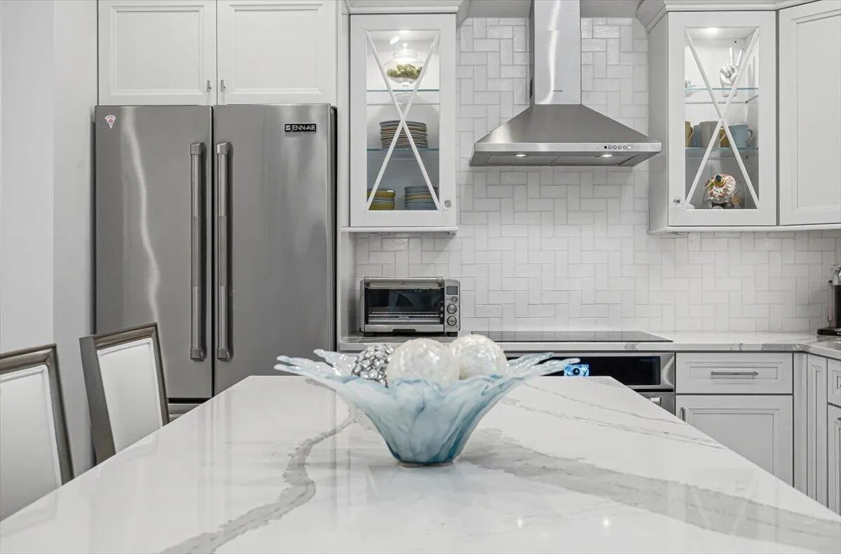 05-Kitchen-Island-B
