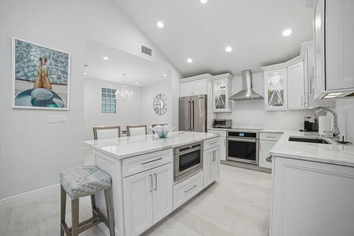 04-Kitchen
