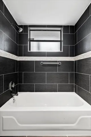 22-JLC_6745