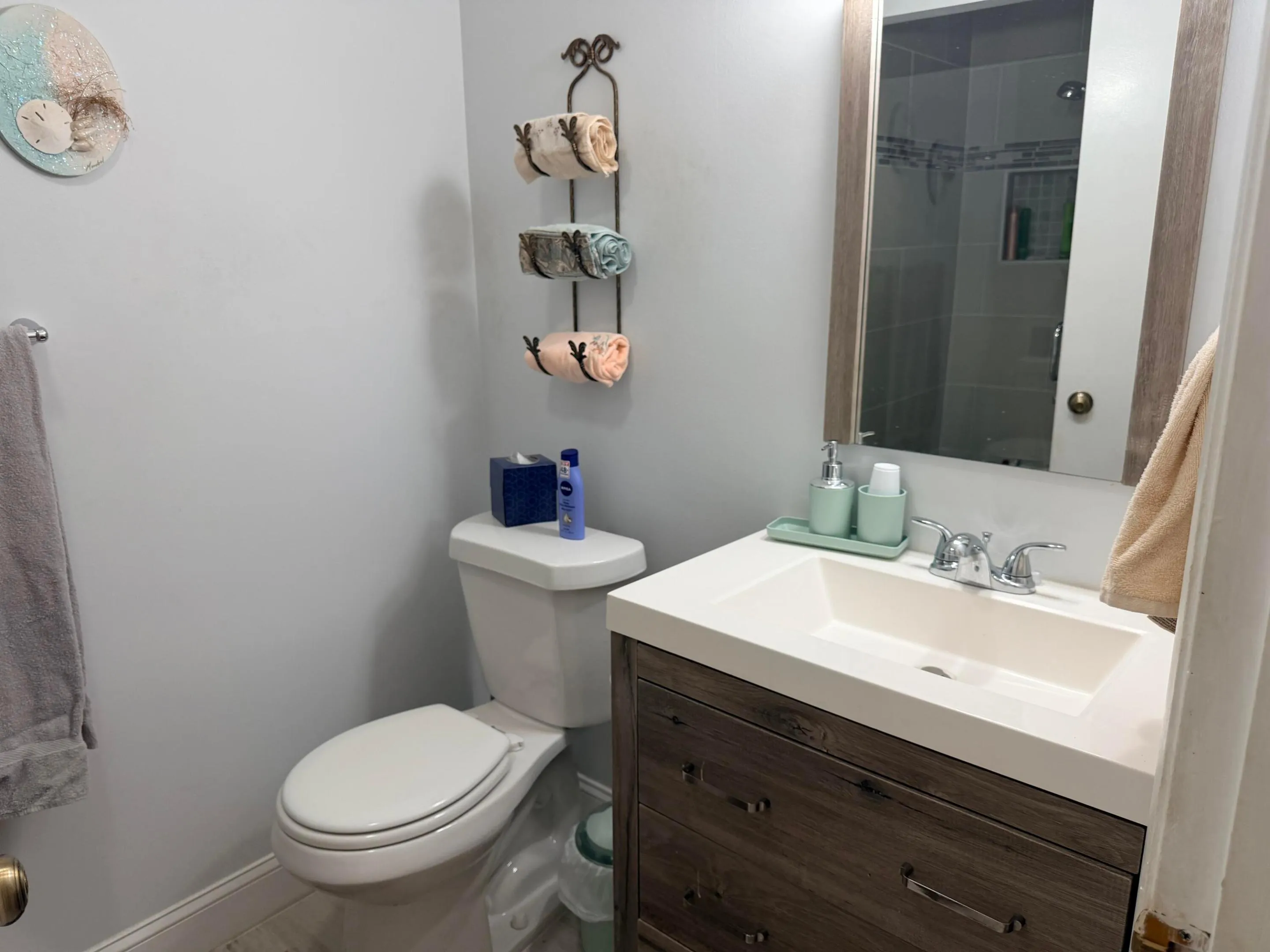 Remodeled Full Guest Bath