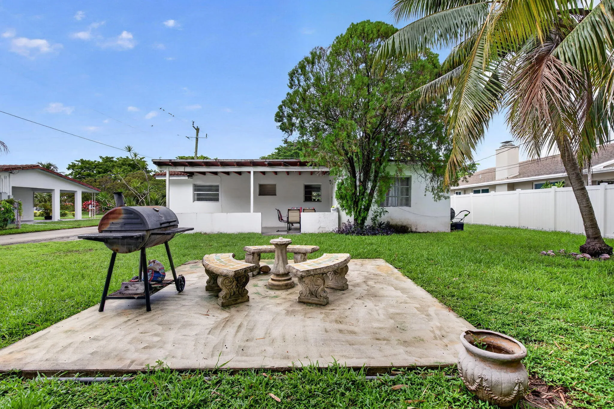 Private Backyard Entertaining Pad —
