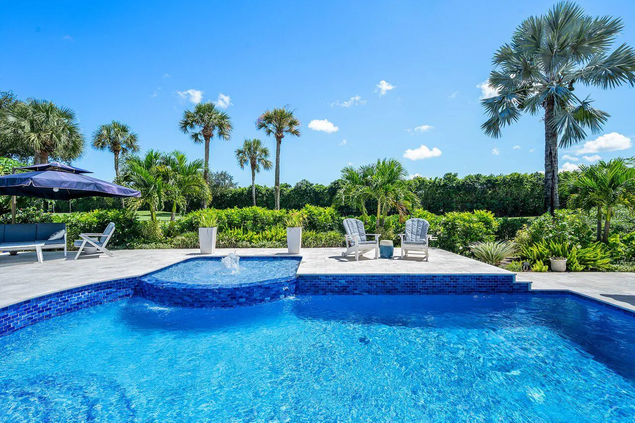 059-4832ChamalCircle