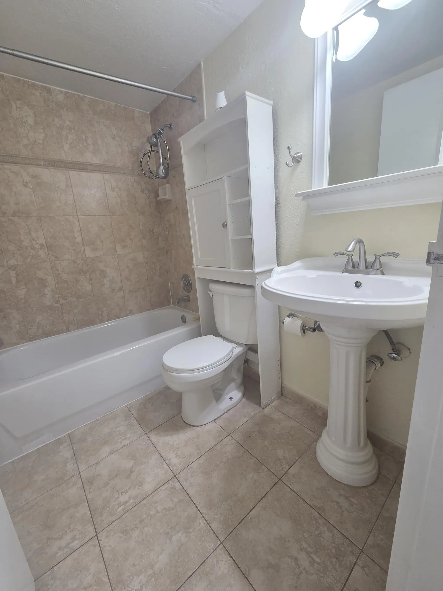 IMG-10 Bathroom 2