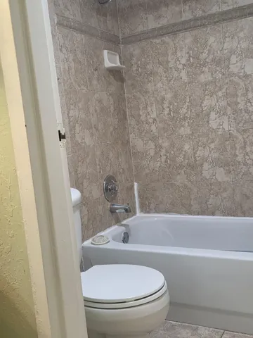 IMG-3 Bathroom