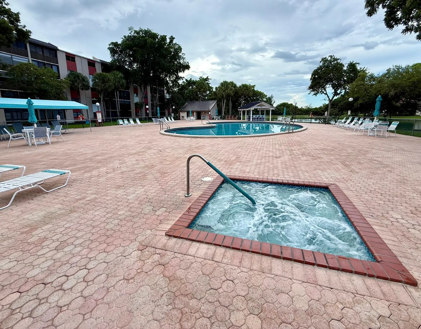 cb 2 community pool 4