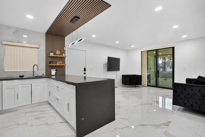 6-web-or-mls-8404 -7994
