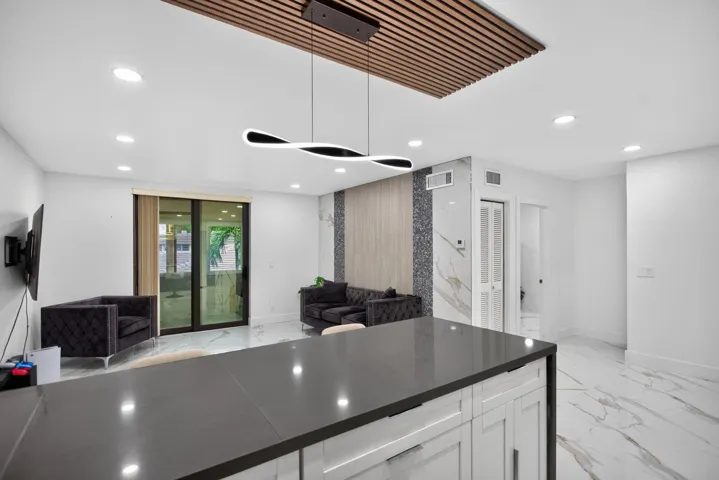9-web-or-mls-8404 -8009