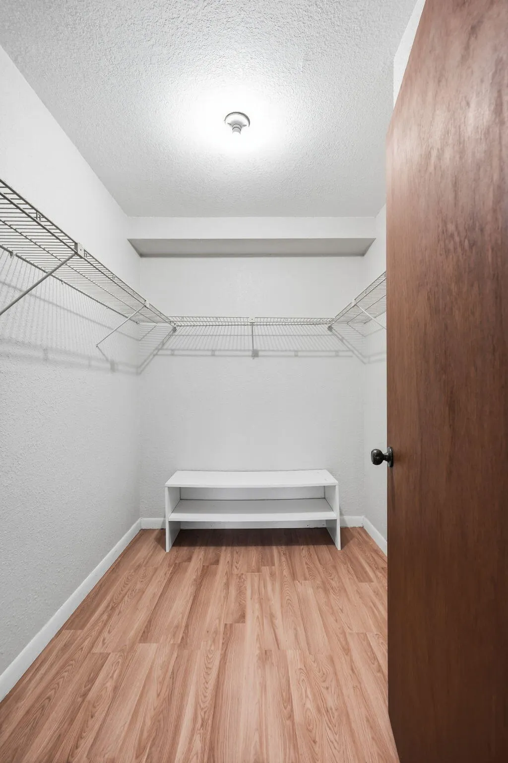 19-web-or-mls-430_Commodore_Dr_Unit_314_