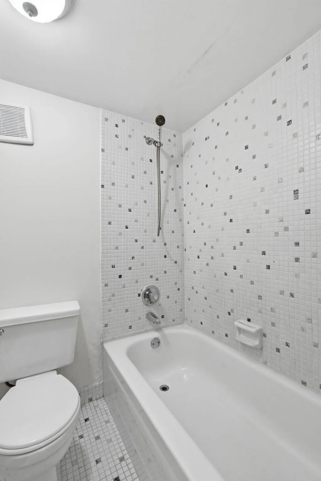 25-web-or-mls-430_Commodore_Dr_Unit_314_