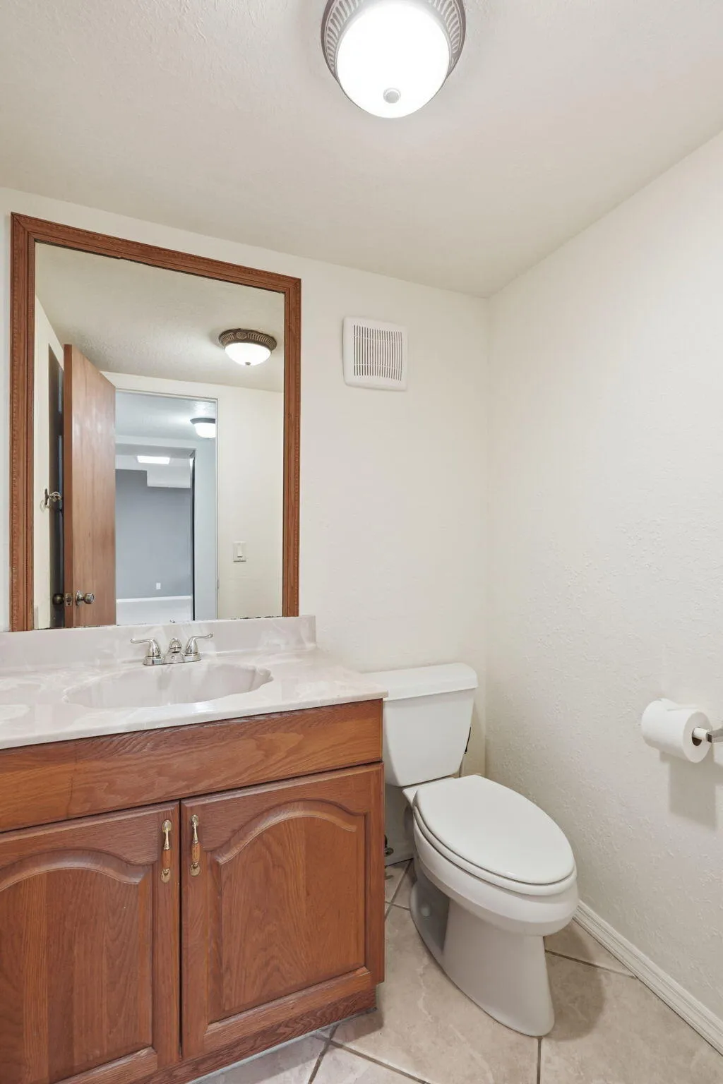 29-web-or-mls-430_Commodore_Dr_Unit_314_