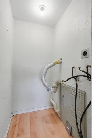 21-web-or-mls-430_Commodore_Dr_Unit_314_