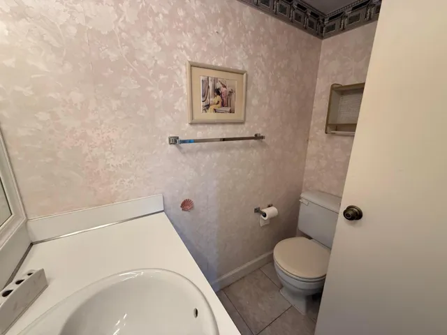 Guest Bathroom