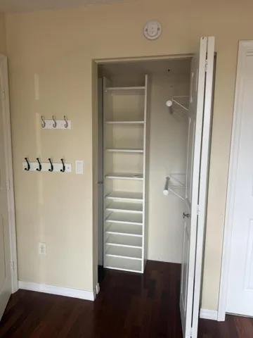 Bed Closet