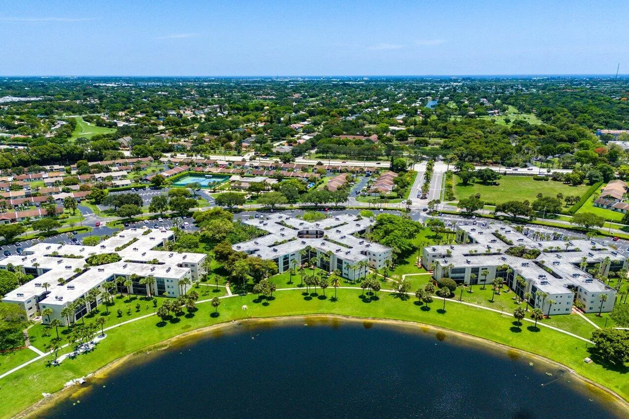 Aerial view, lake side