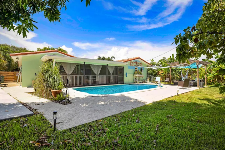 2242 NW 3rd Court-33