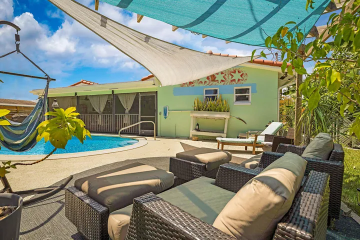 2242 NW 3rd Court-34