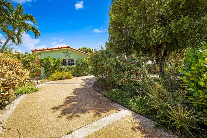 2242 NW 3rd Court-41