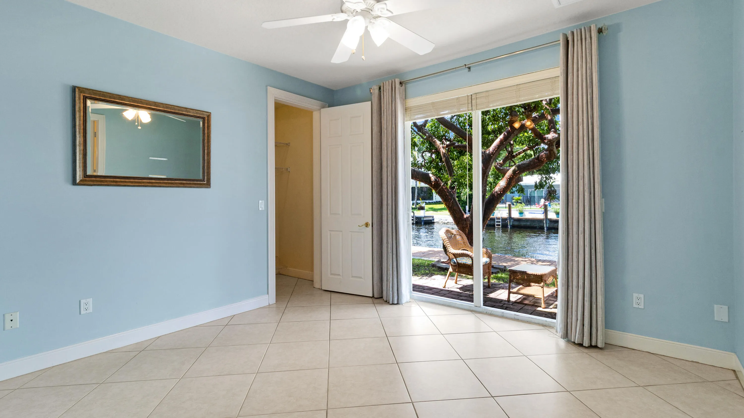 40_accutour_01 2761-se-9th-st -038