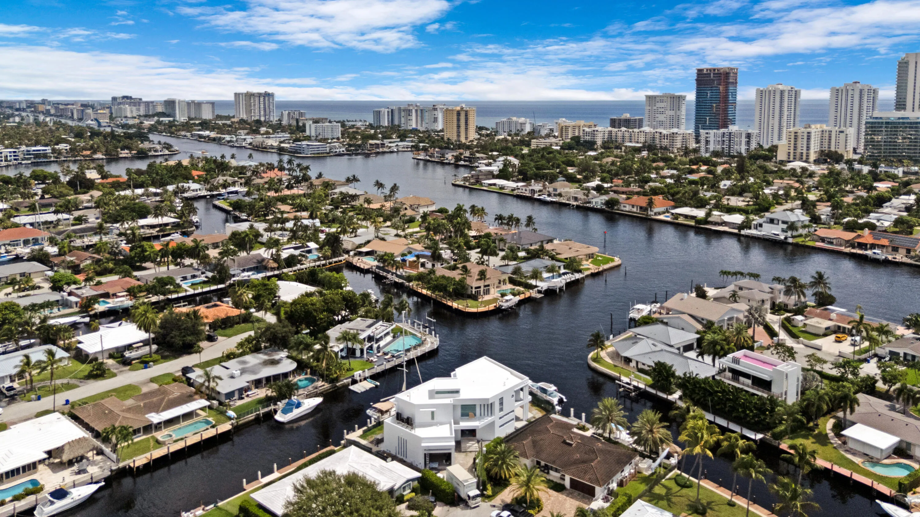 76_accutour_01 2761-se-9th-st -074