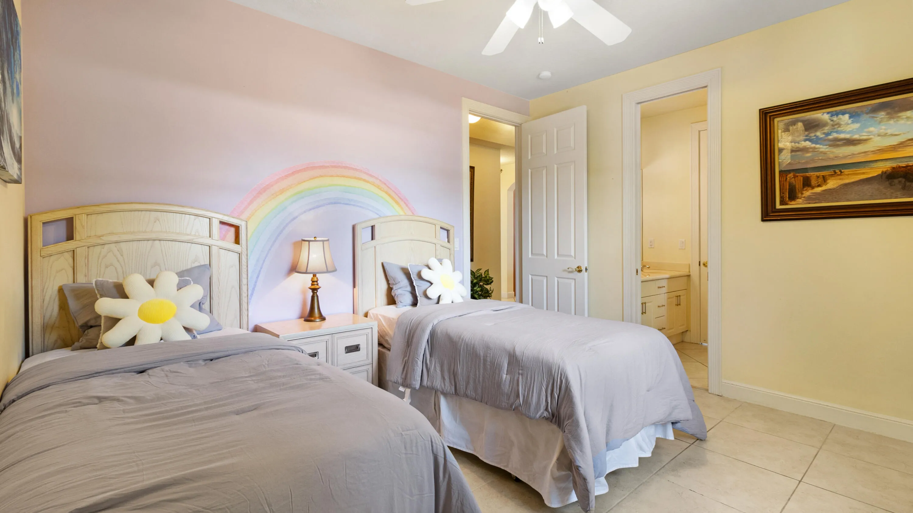 42_accutour_01 2761-se-9th-st -040