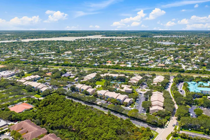 008-248VillageBlvd-3107-Tequesta-SMALL