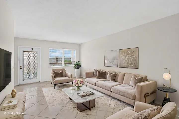 VIRTUAL STAGING LIVING ROOM - 5