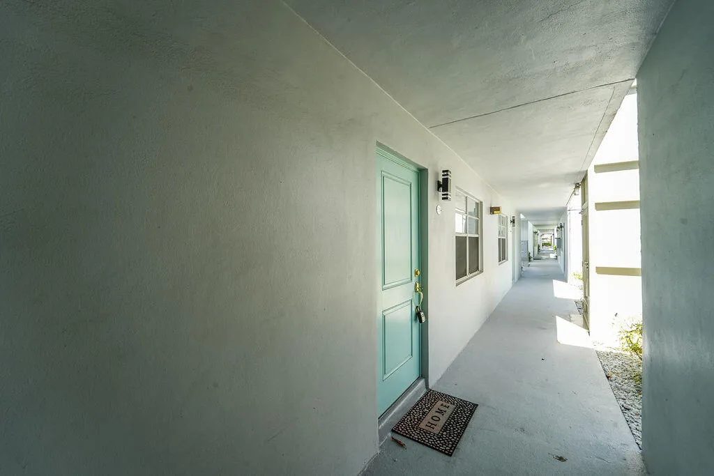 First Floor Corner