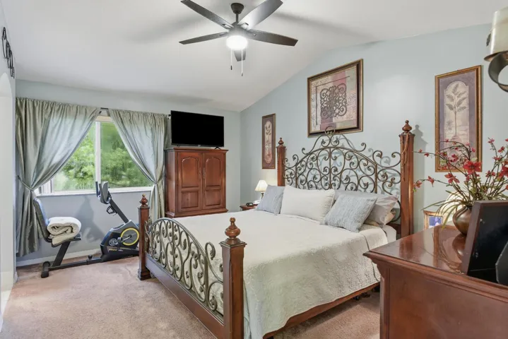 018-017-4864 Pinemore Ln-1499x1000