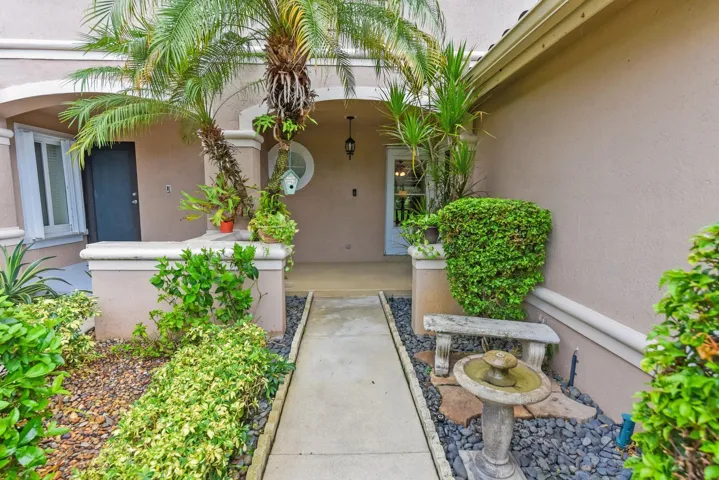 003-005-4864 Pinemore Ln-1498x1000