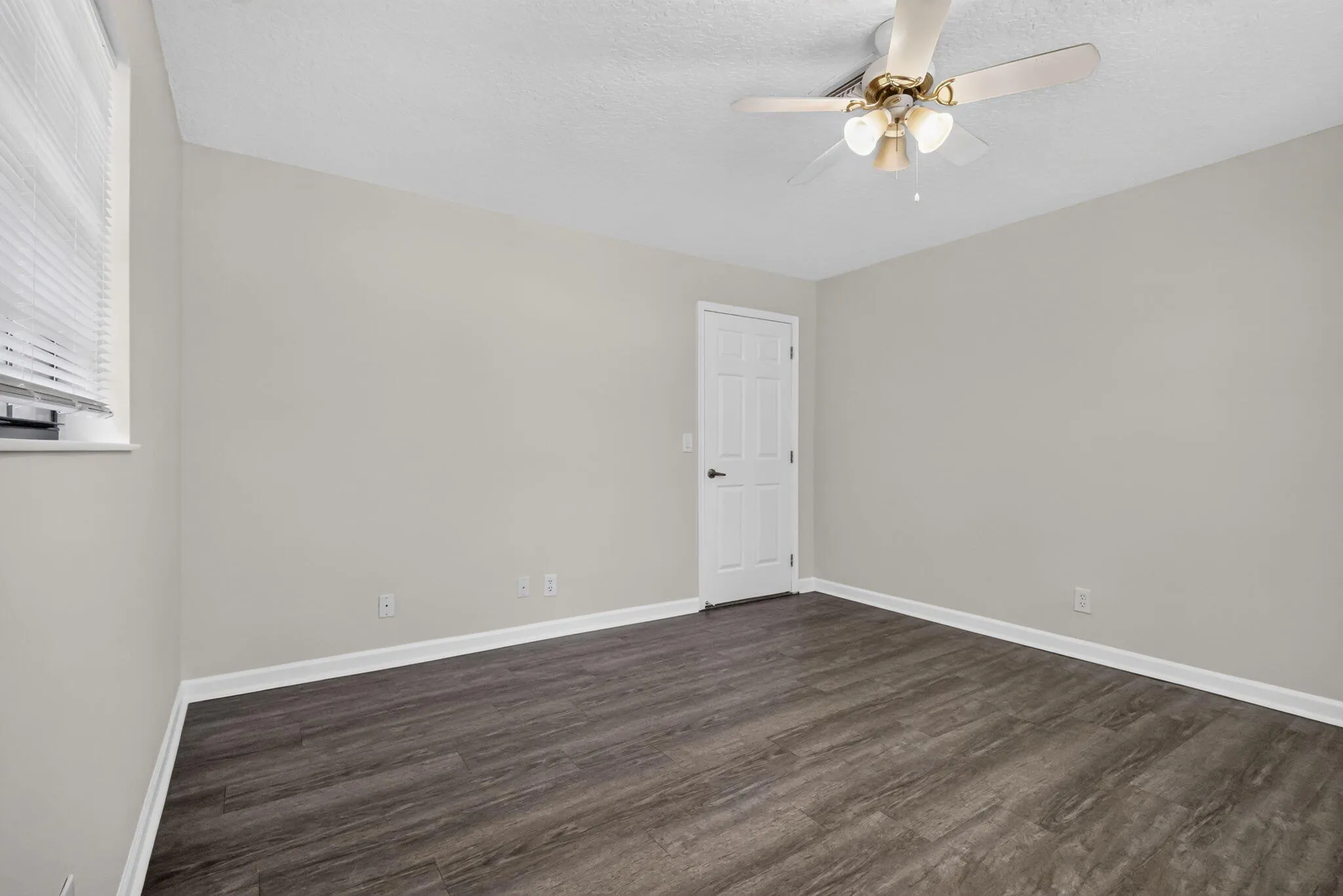 35-web-or-mls-_14A4108