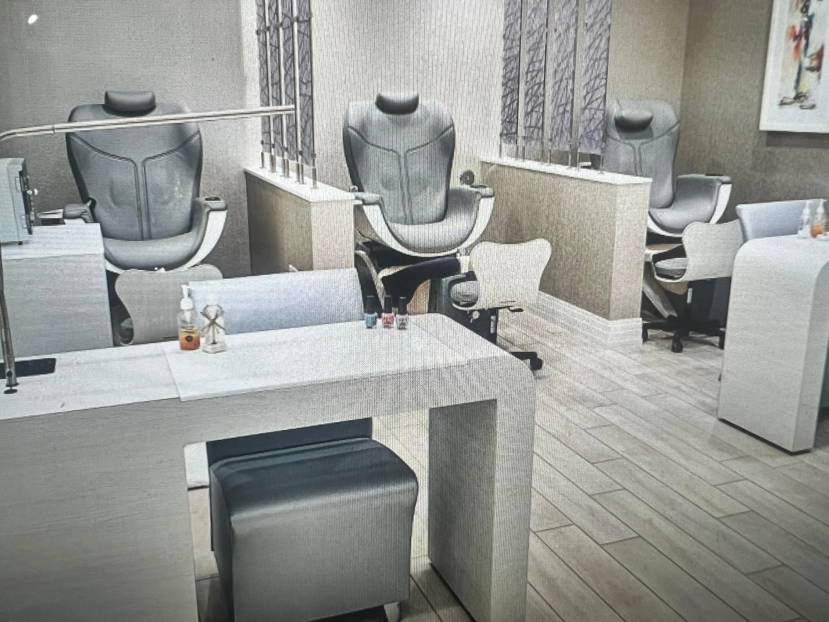 NAIL SALON