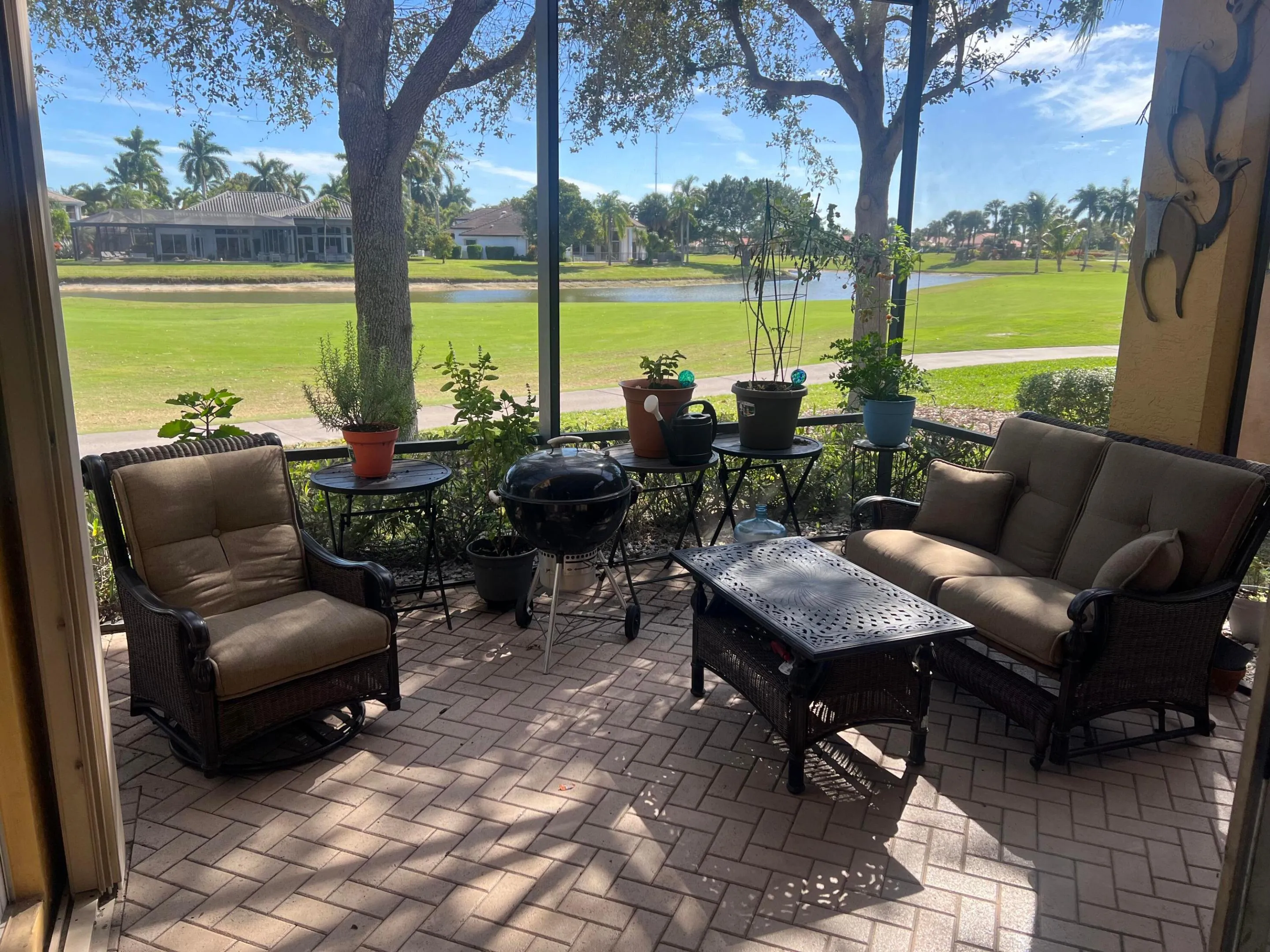 SCREENED IN PATIO