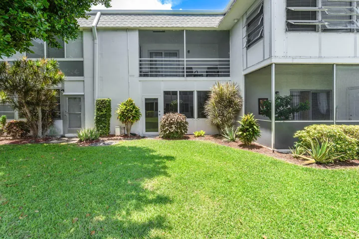 022-3120LakeOsborneDrive-106-LakeWorthBe